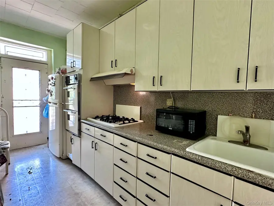 64-13 Metropolitan Avenue, Middle Village, NY 11379 - Image #2