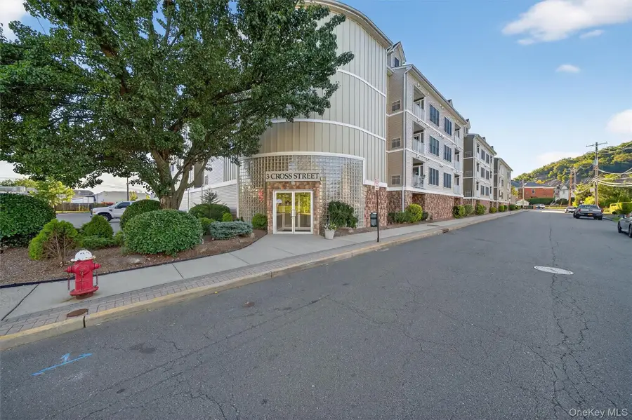 3 Cross Street #302, Suffern, NY 10901 - Image #3