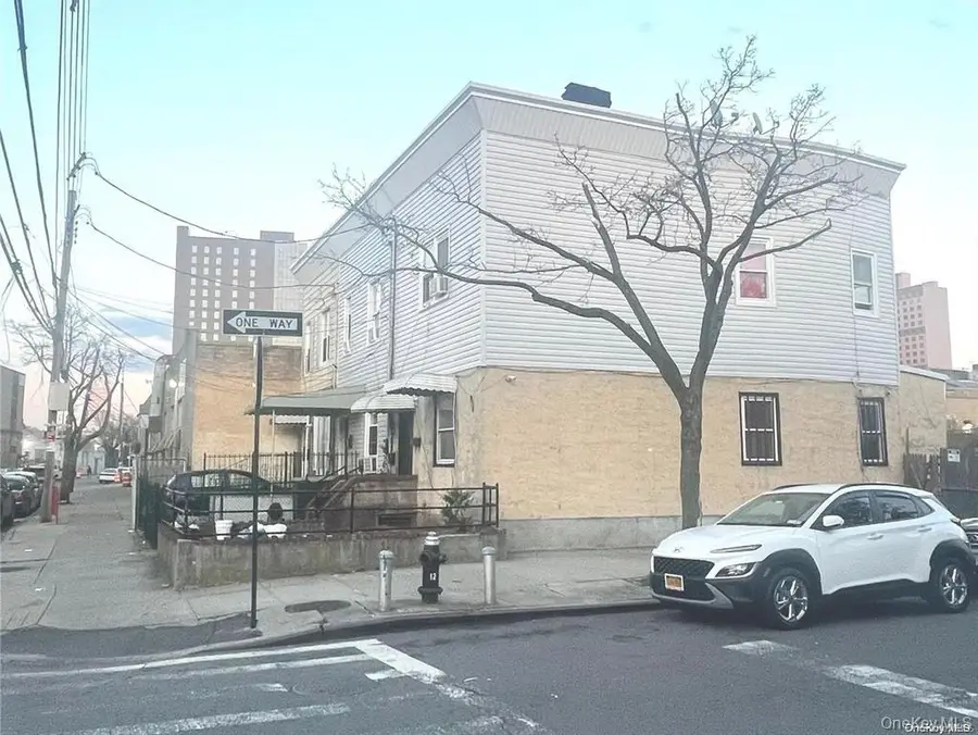 14402 91 Avenue, Jamaica, NY 11435 - Image #2