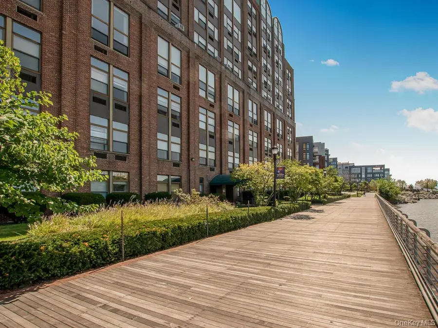 23 Water Grant Street #11A, Yonkers, NY 10701 - Image #3