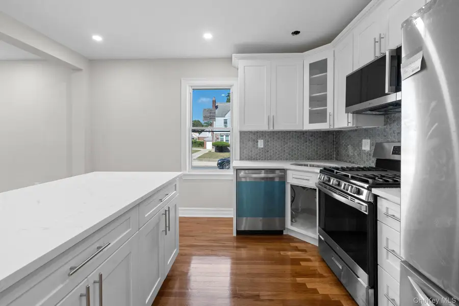 13001 228th Street, Laurelton, NY 11413 - Image #3