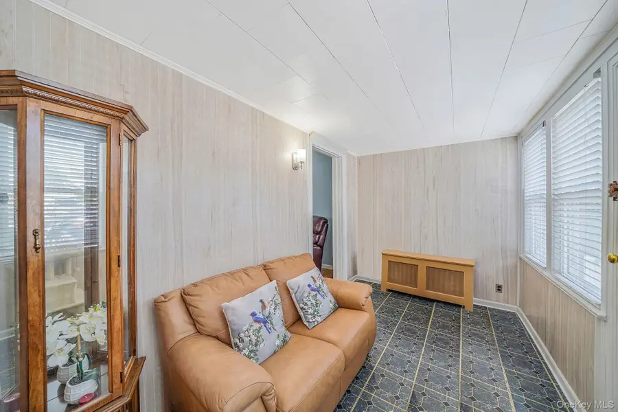 256-12 87th Road, Floral Park, NY 11001 - Image #2