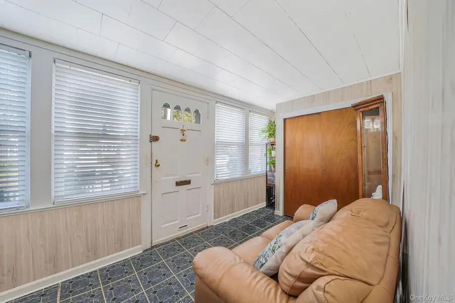 256-12 87th Road, Floral Park, NY 11001 - Image #3