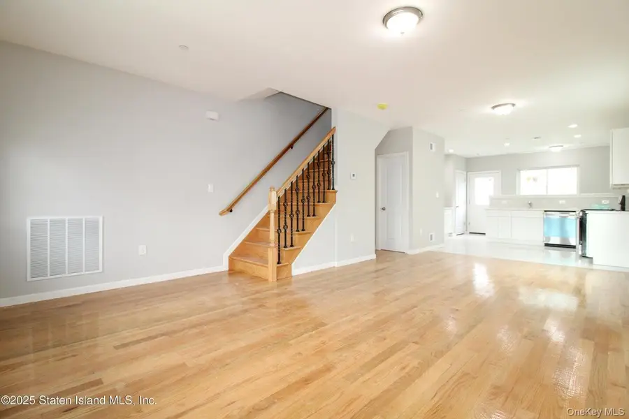 85 Perry Avenue, Staten Island, NY 10314 - Image #2
