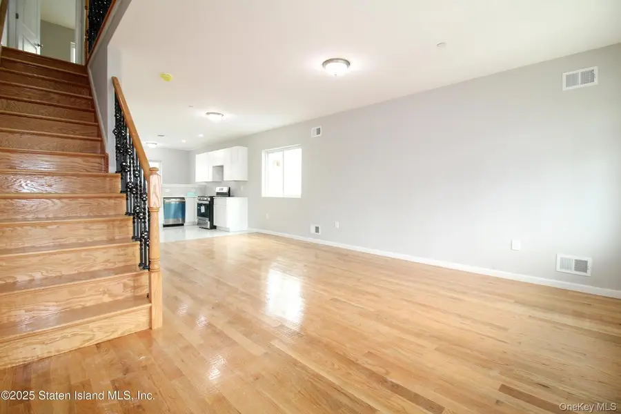 85 Perry Avenue, Staten Island, NY 10314 - Image #3