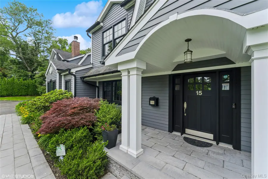 15 Flamingo Road, East Hills, NY 11576 - Image #3