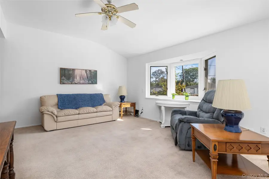 384 W 22nd Street, Deer Park, NY 11729 - Image #3