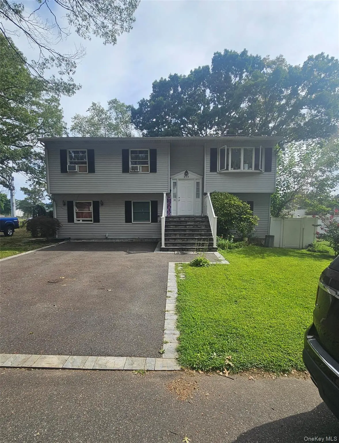 270 W 4th Street, West Islip, NY 11795 - Image #1