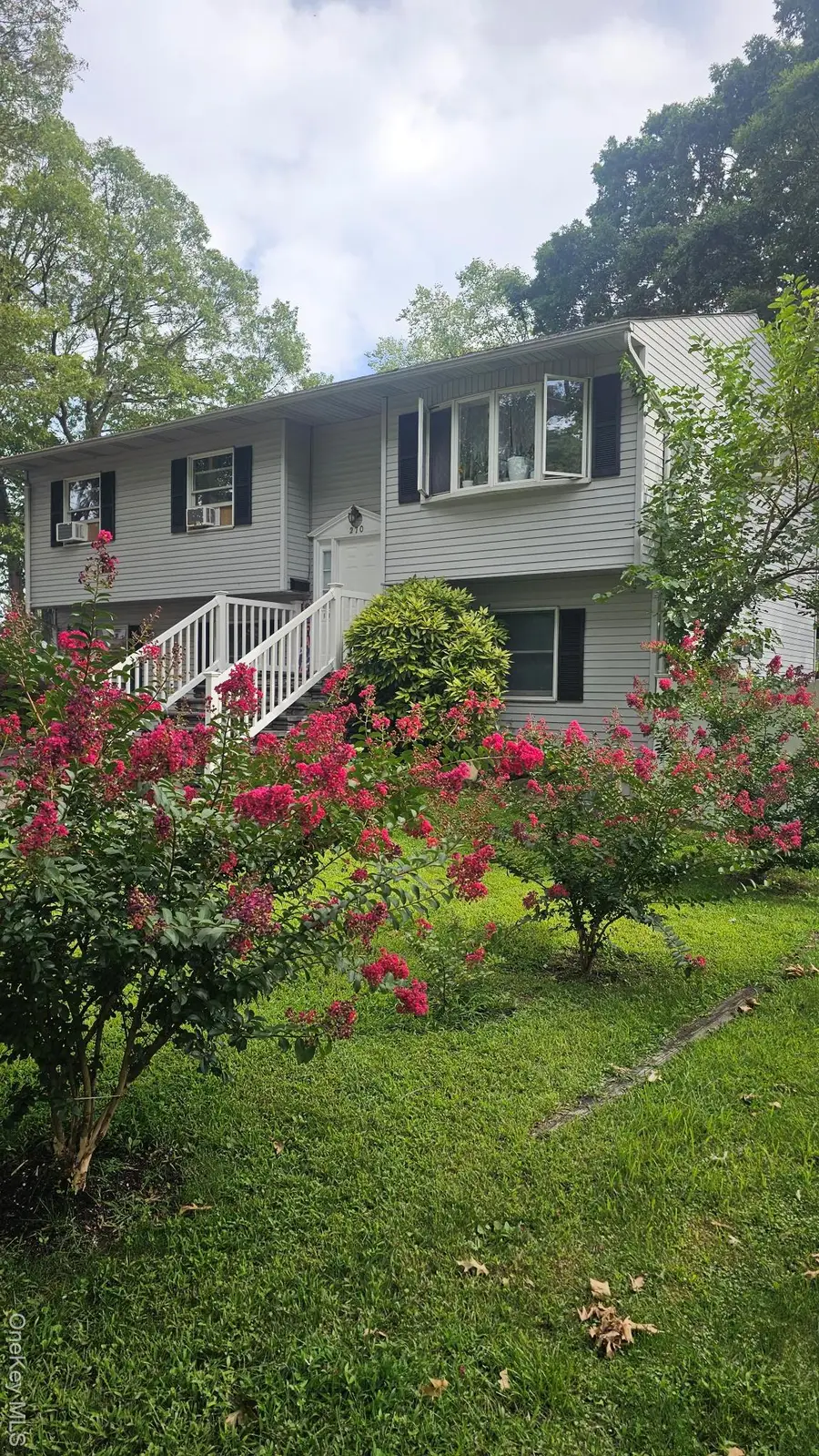 270 W 4th Street, West Islip, NY 11795 - Image #2