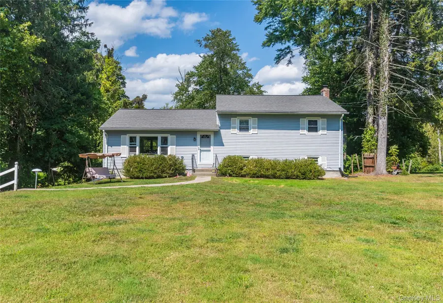 31 Lawrence Road, Hyde Park, NY 12538 - Image #2