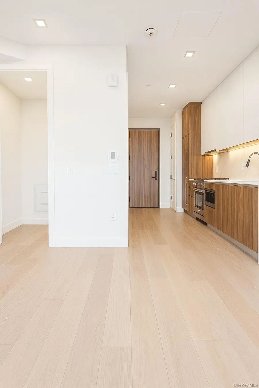 35-32 Leavitt St #PhK, Flushing, NY 11354 - Image #3