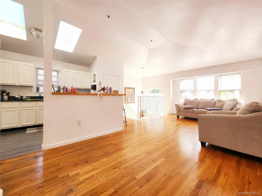 1506 Jarvis Avenue, Bronx, NY 10461 - Image #3