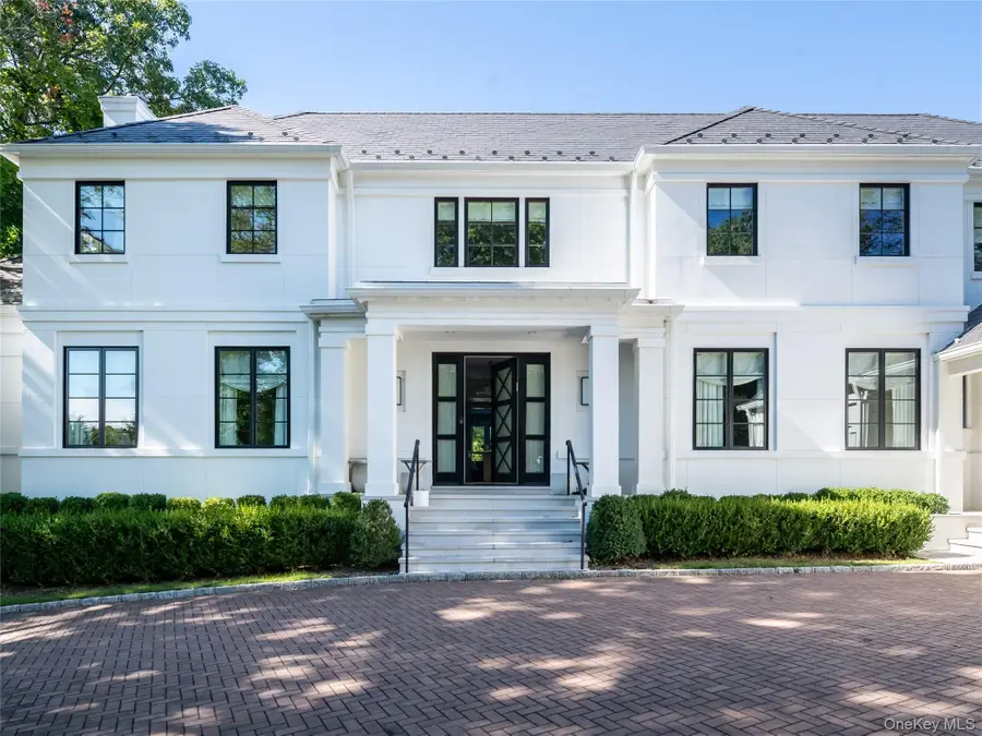 16 Ridge Drive E, Great Neck, NY 11021 - Image #2