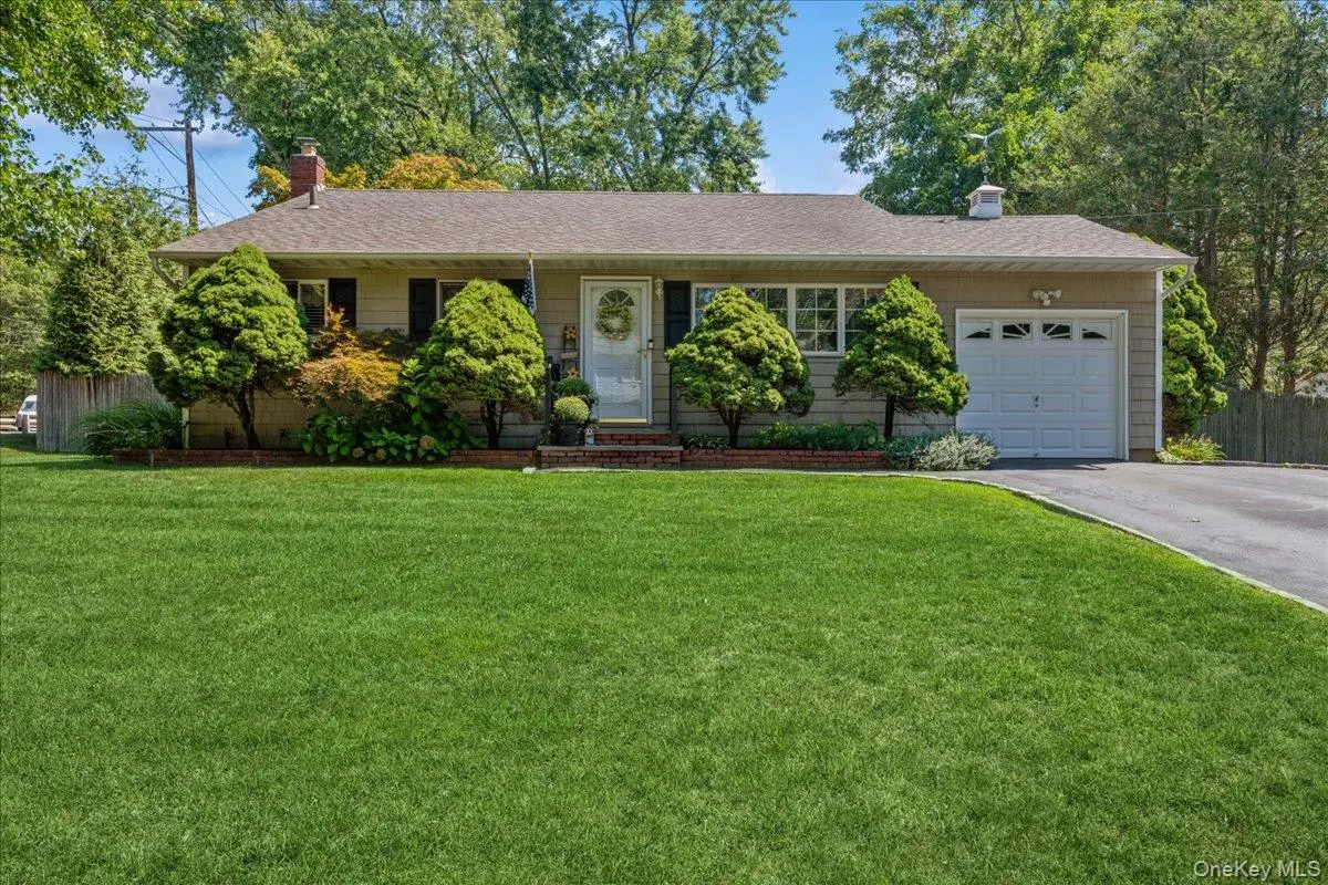 2 Gay Lore Drive, Huntington, NY 11743 - Image #1