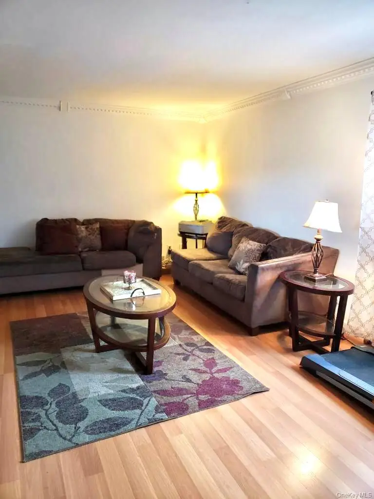 19 Old Mamaroneck Road #5G, White Plains, NY 10605 - Image #1