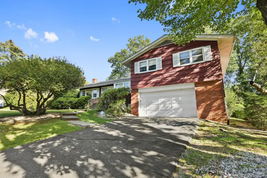 28 Hayhurst Road, New Rochelle, NY 10804 - Image #3