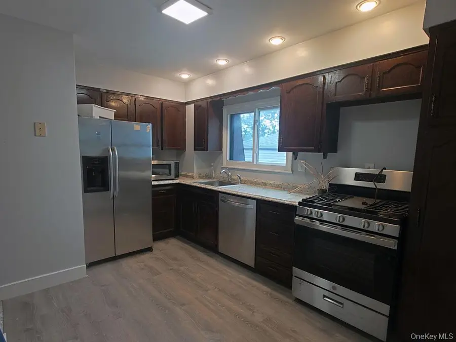 256-20 Craft Avenue, Rosedale, NY 11422 - Image #2