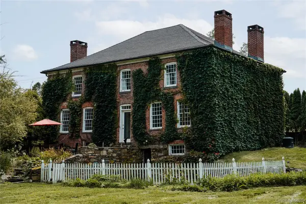 289 Beekman Poughquag Road, Poughquag, NY 12570