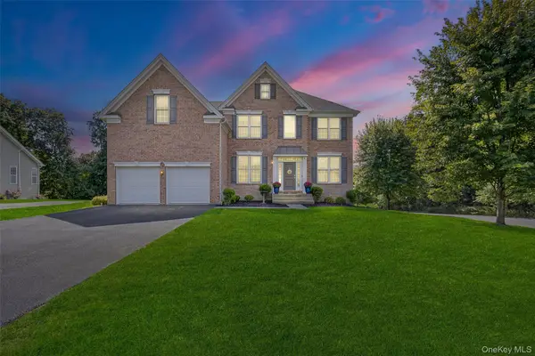 6 Sandlewood Circle, Hopewell Junction, NY 12533