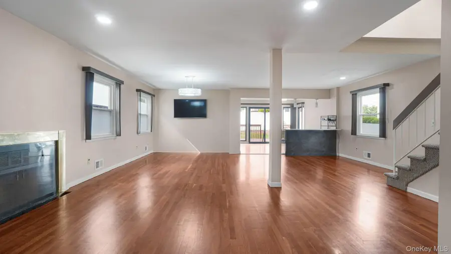 973 Sheldon Avenue, Staten Island, NY 10309 - Image #3