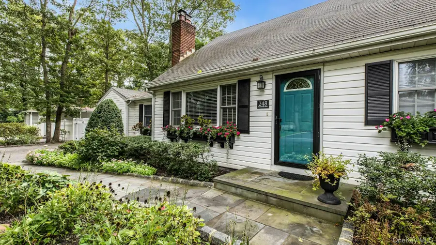 248 Waterford Road, Oakdale, NY 11769 - Image #3