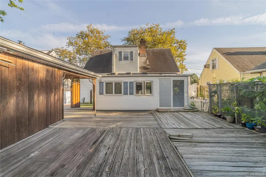 75 Peninsula Boulevard, Valley Stream, NY 11581 - Image #3