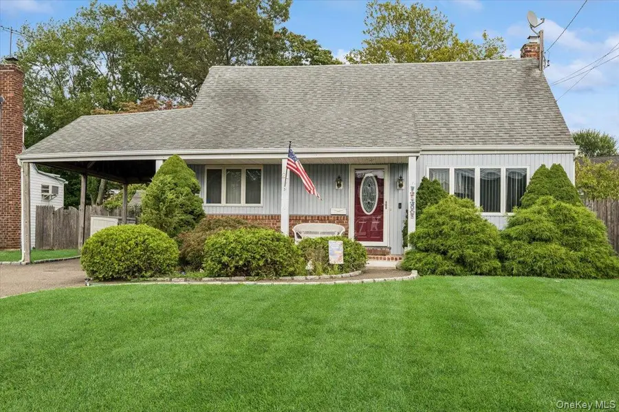 27 Mell Drive, North Babylon, NY 11703 - Image #2
