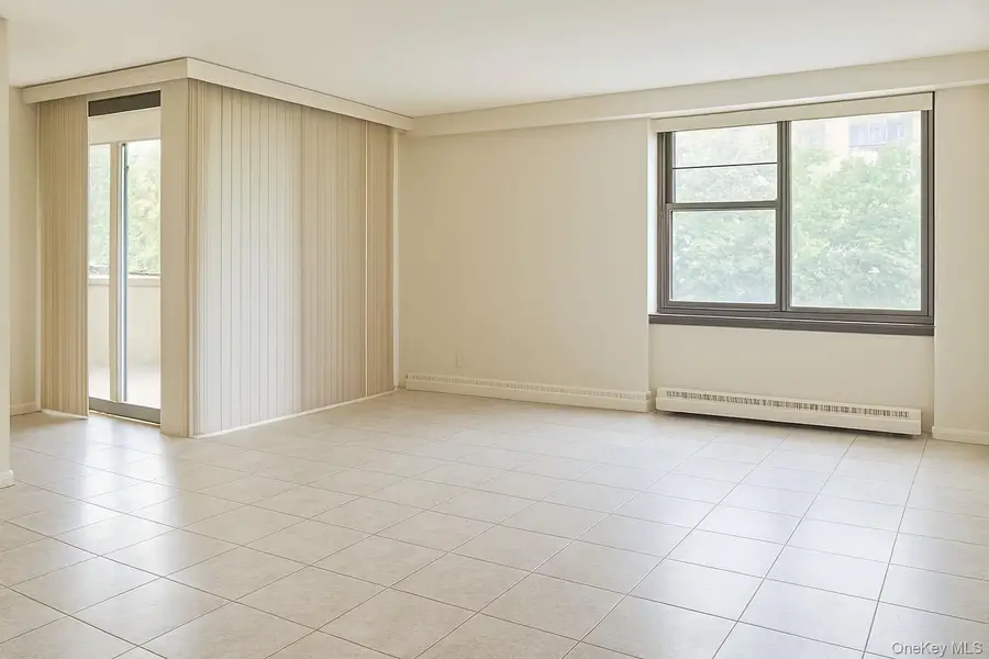 166-10 Powells Cove Boulevard #4C, Beechhurst, NY 11357 - Image #3