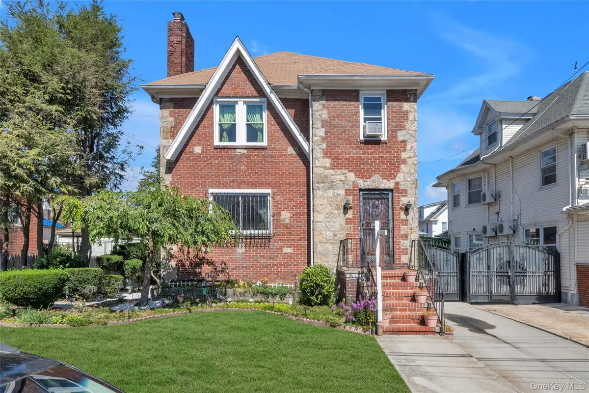 148-11 Kalmia Avenue, Flushing, NY 11355 - Image #1