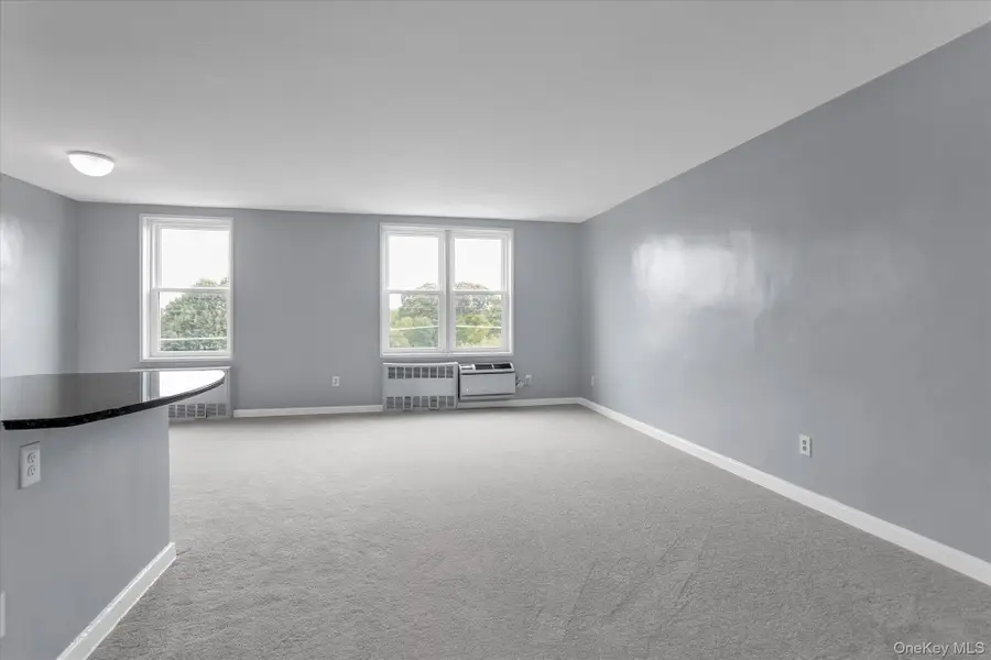 504 Merrick Road #4J, Lynbrook, NY 11563 - Image #3