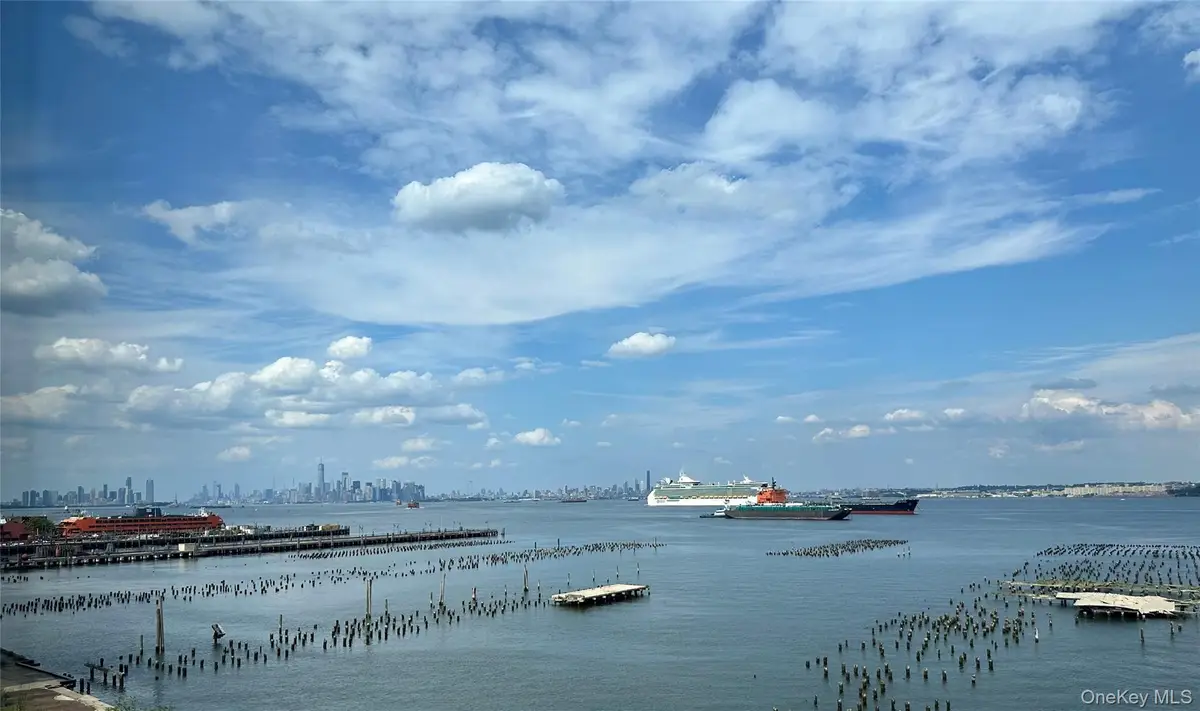 10 Bay Street Landing #5B, Staten Island, NY 10301 - Image #1