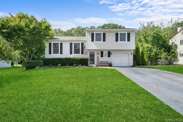 146 Blue Point Road W, Holtsville, NY 11742