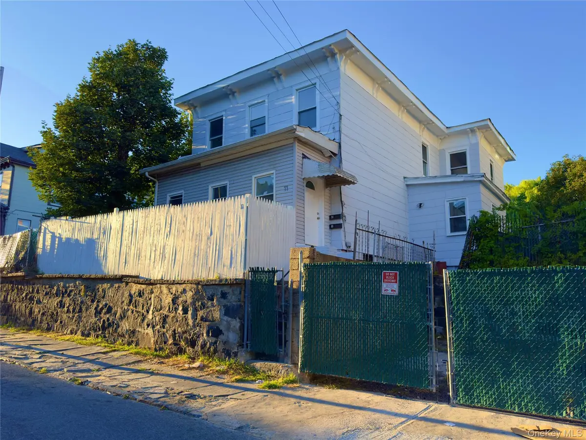 11 Lafayette Place, Yonkers, NY 10701 - Image #1