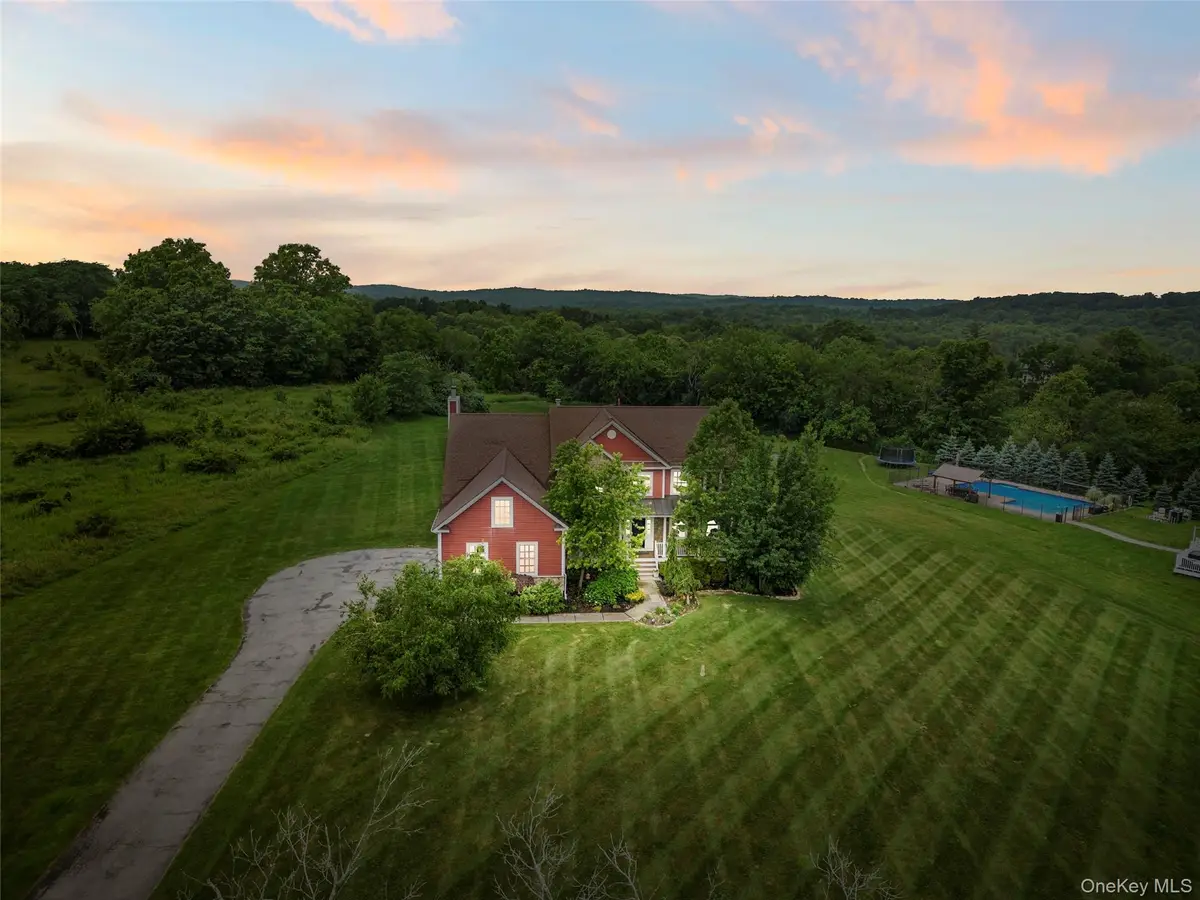 12 Brewster Court, Washingtonville, NY 10992 - Image #1