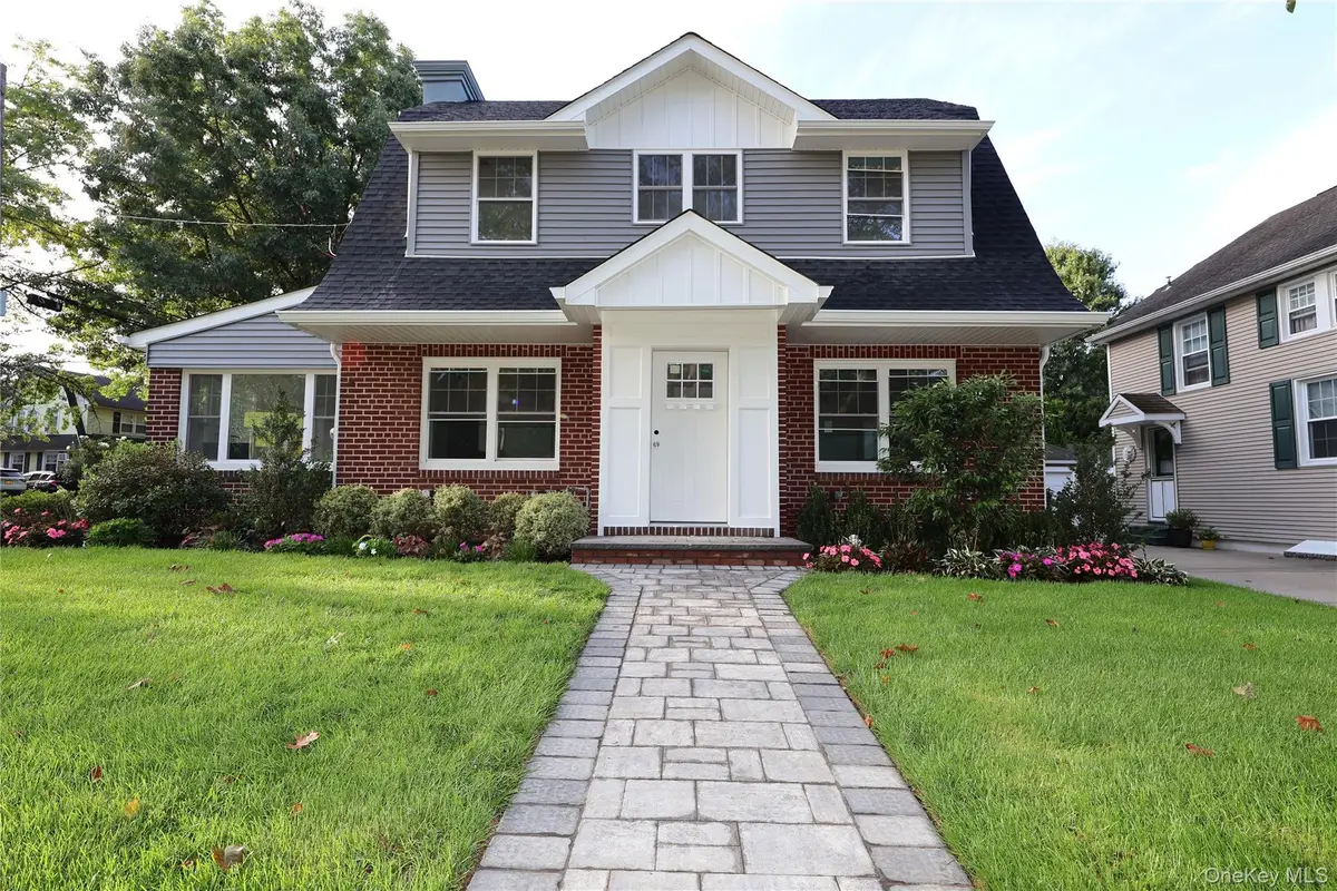 78 Ontario Road, Floral Park, NY 11001 - Image #1