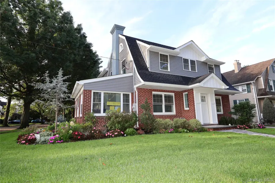 78 Ontario Road, Floral Park, NY 11001 - Image #2