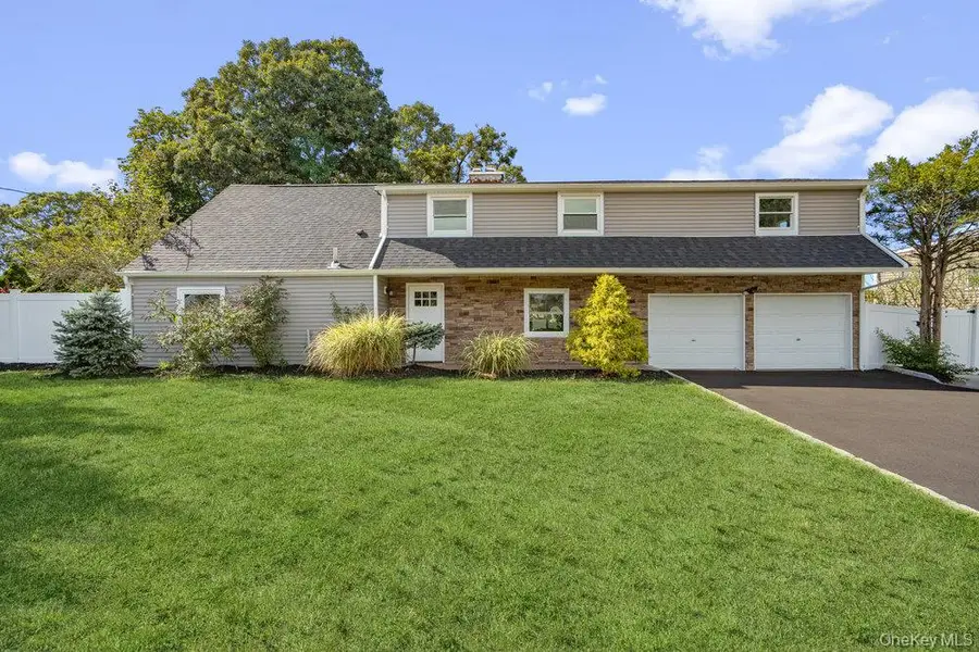 47 Iroquois Avenue, Selden, NY 11784 - Image #3