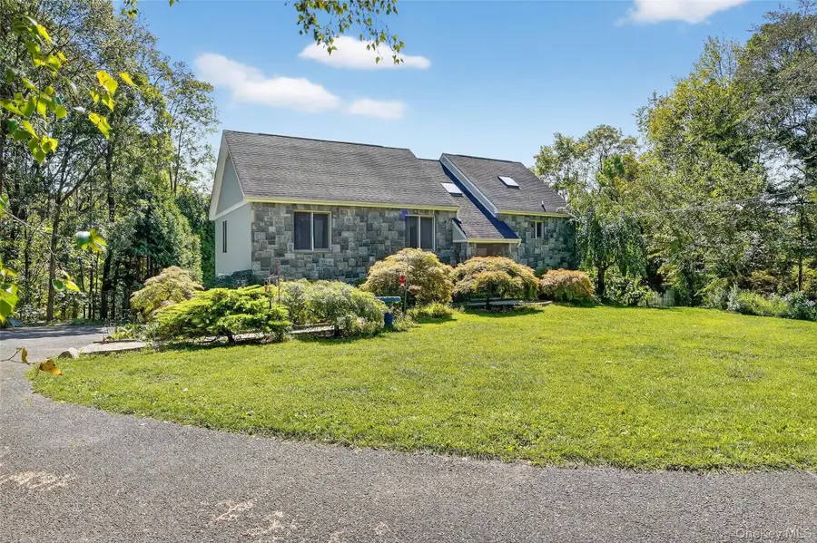 986 Cliff Avenue, Yorktown Heights, NY 10598 - Image #3