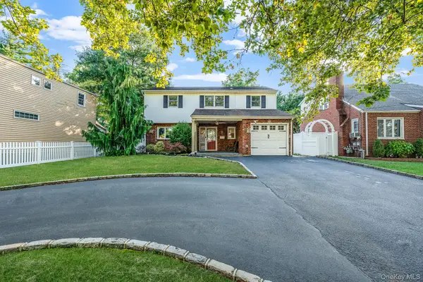 886 Bellmore Ave, Bellmore, NY 11710