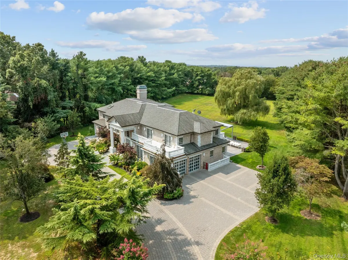 5 Farmwoods Lane, Upper Brookville, NY 11545 - Image #1