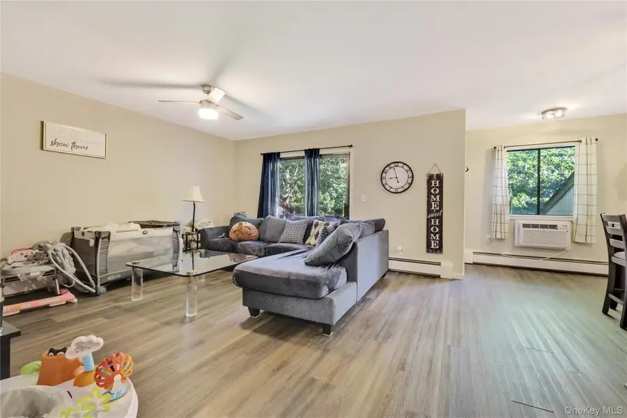 45 Richmond Boulevard #4A, Ronkonkoma, NY 11779 - Image #3