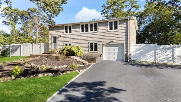 30 Bunny Lane, East Setauket, NY 11733