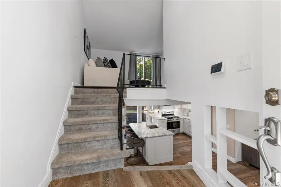 30 Bunny Lane, East Setauket, NY 11733 - Image #3