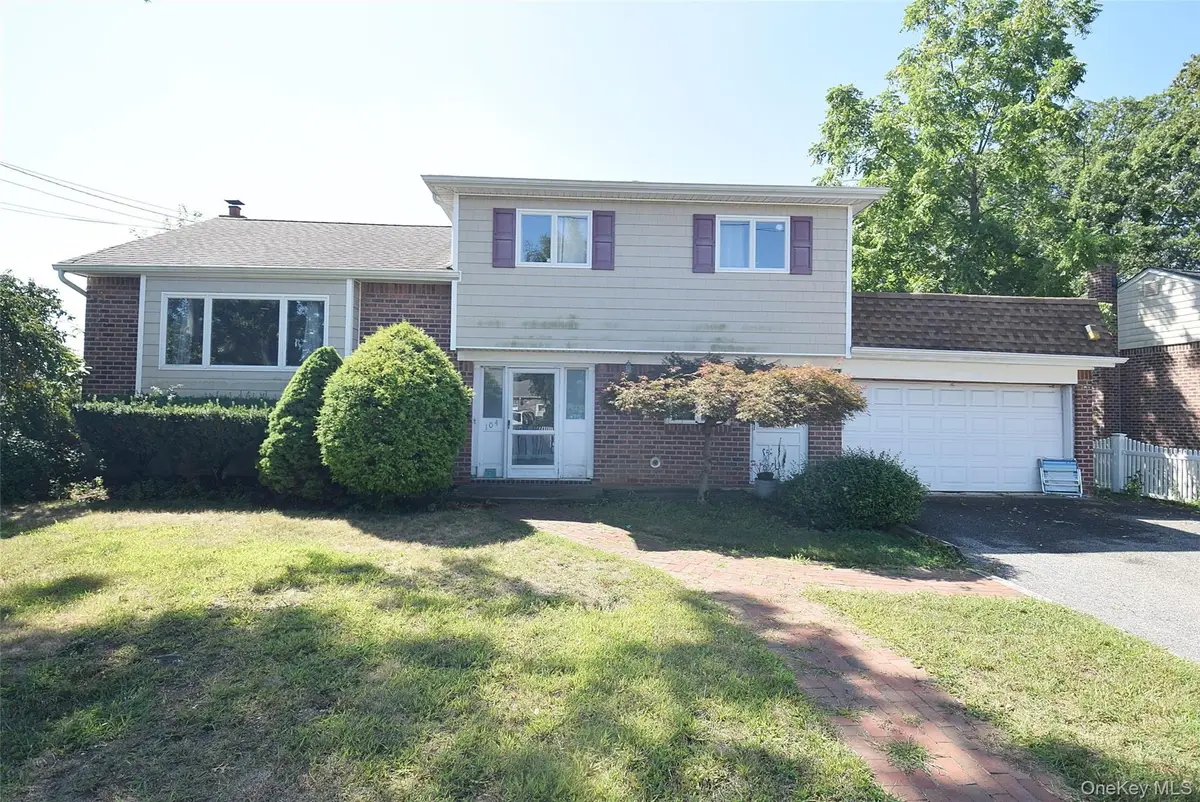 104 Woods Road, North Babylon, NY 11703 - Image #1