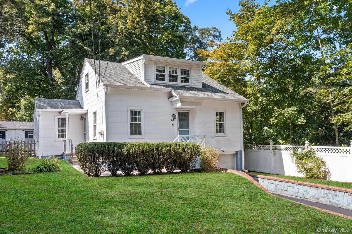 44 Amagansett Drive, Sound Beach, NY 11789 - Image #1