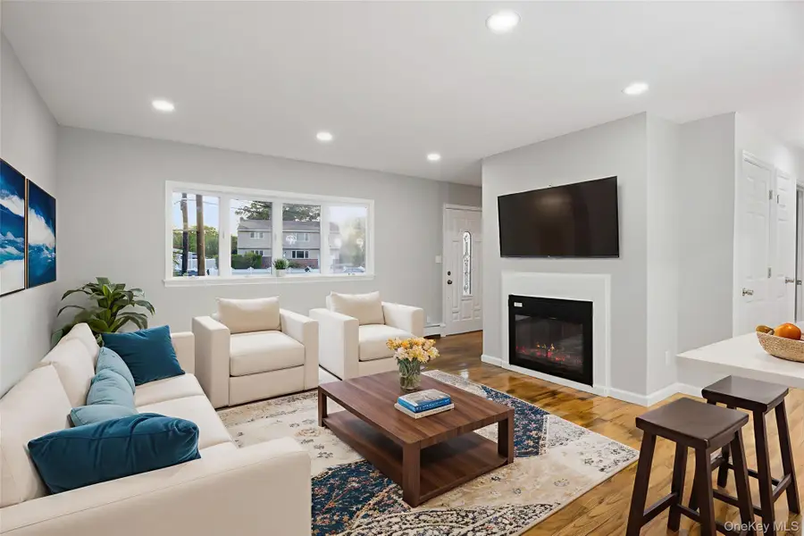 45 N Ronald Drive, Amityville, NY 11701 - Image #2