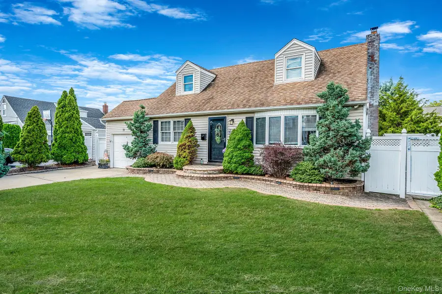 71 Rose Drive, East Meadow, NY 11554 - Image #3