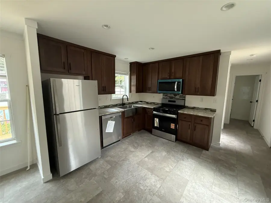 128 Forest Park, Wallkill, NY 12589 - Image #3