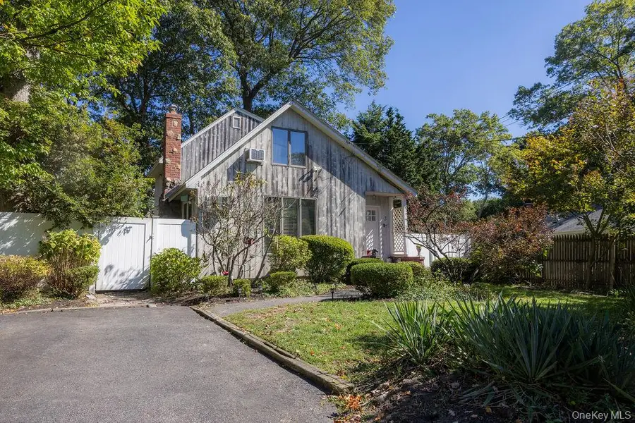 3 Beacon Drive, Sound Beach, NY 11789 - Image #3