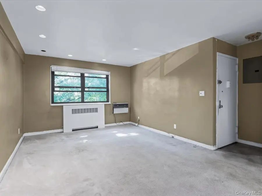 84-33 Shore Parkway #2, Howard Beach, NY 11414 - Image #2